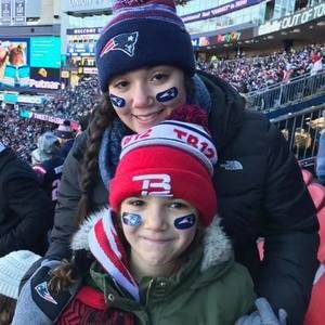 Meet your Posher, Leslie